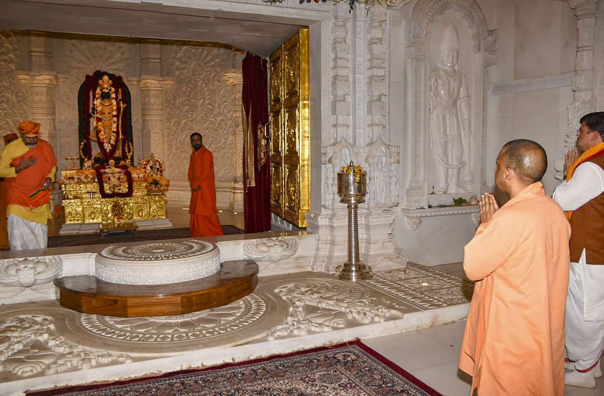 रामनवमी पर 24 घंटे होंगे रामलला के दर्शन, नवरात्रि के लिए CM ने दिए कड़े निर्देश