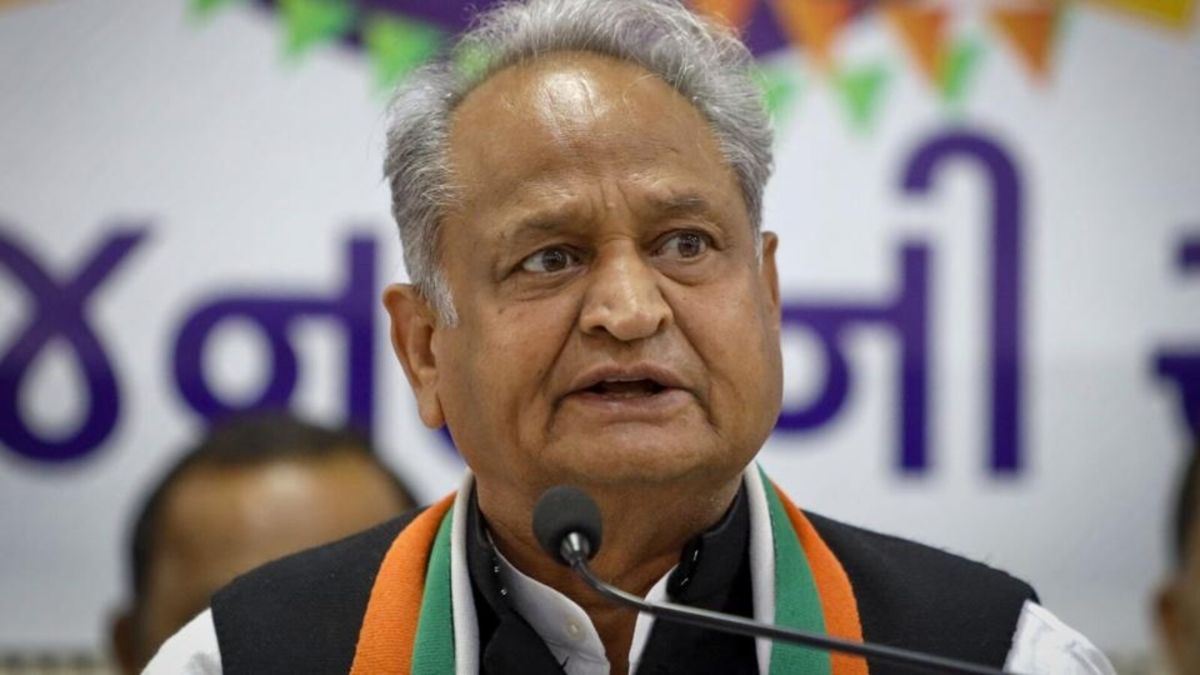 ‘लोकतंत्र की हत्या हो रही है..’, बीजेपी पर भड़के अशोक गहलोत, जानें और क्या कहा