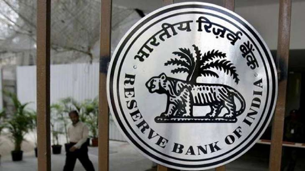 RBI imposed heavy fine on Bandhan Bank and this government bank, know what is the whole matter – News
