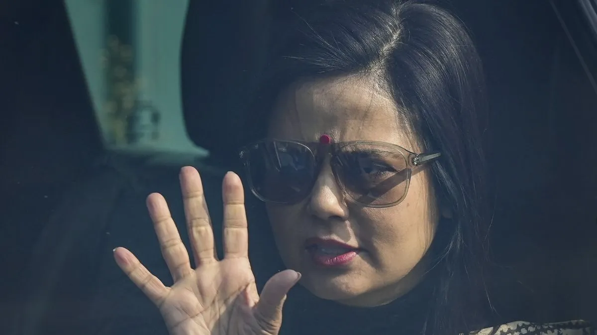 लोकपाल ने महुआ मोइत्रा के खिलाफ CBI जांच का आदेश दिया, 6 महीने के अंदर मांगी रिपोर्ट Mahua Moitra, TMC- India TV Hindi