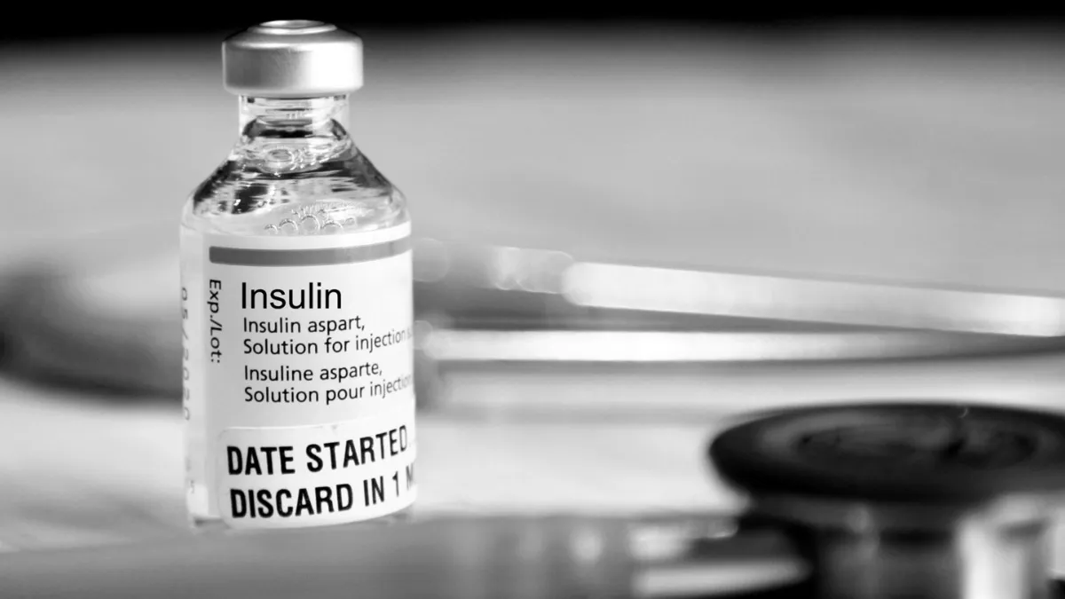 कौन ले सकता है इंसुलिन? कैसे करें स्टोर और इसे कब ले सकते हैं; डॉक्टर से जानें सबकुछ कौन ले सकता है इंसुलिन- India TV Hindi