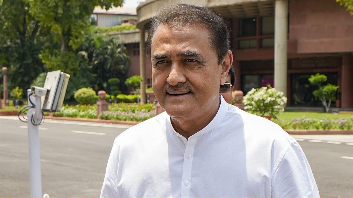 ‘बैकग्राउंड में बातें हुई थीं’, Exclusive इंटरव्यू में प्रफुल्ल पटेल ने खोले NCP से जुड़े कई राज