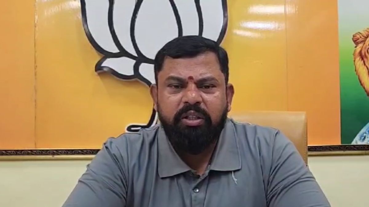 तेलंगाना: ओवैसी ब्रदर्स पर बरसे BJP नेता राजा सिंह, कहा- तुम दोनों को कहां भेजना है, सरकार आने पर तय करेंगे