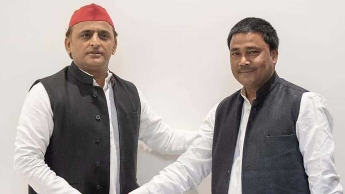 Lok Sabha Election 2024: विधायक को 500 रुपये की गड्डी देने के मामले में सपा प्रत्याशी की बढ़ी मुश्किलें, दर्ज हुई FIR