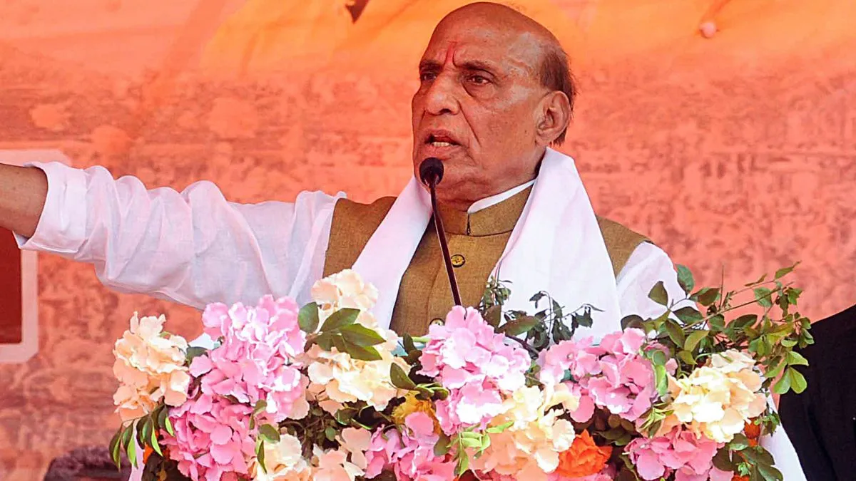 राजनाथ सिंह ने राहुल गांधी की धोनी से की तुलना, बताया भारतीय राजनीति का बेस्ट ‘फिनिशर’ Rajnath singh, Defence minister- India TV Hindi
