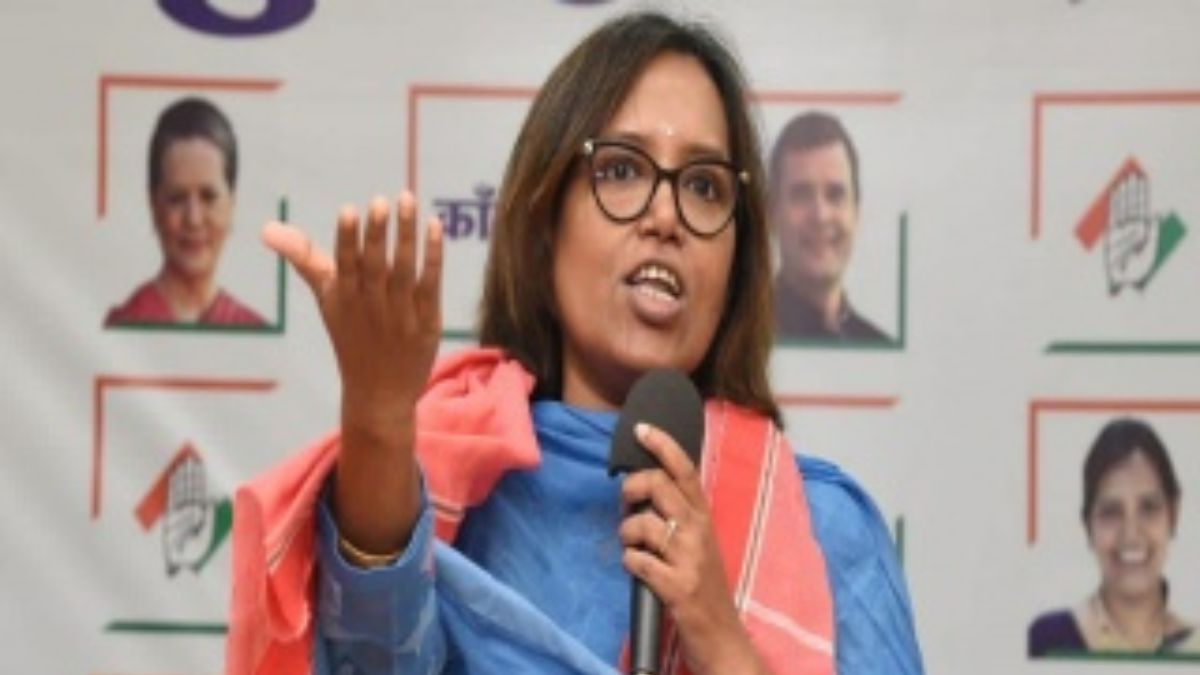 “हां मैं पार्टी से नाराज थी लेकिन…”, मुंबई नार्थ सेंट्रल से उम्मीदवारी मिलने के बाद वर्षा गायकवाड़ ने इंडिया टीवी से की बातचीत