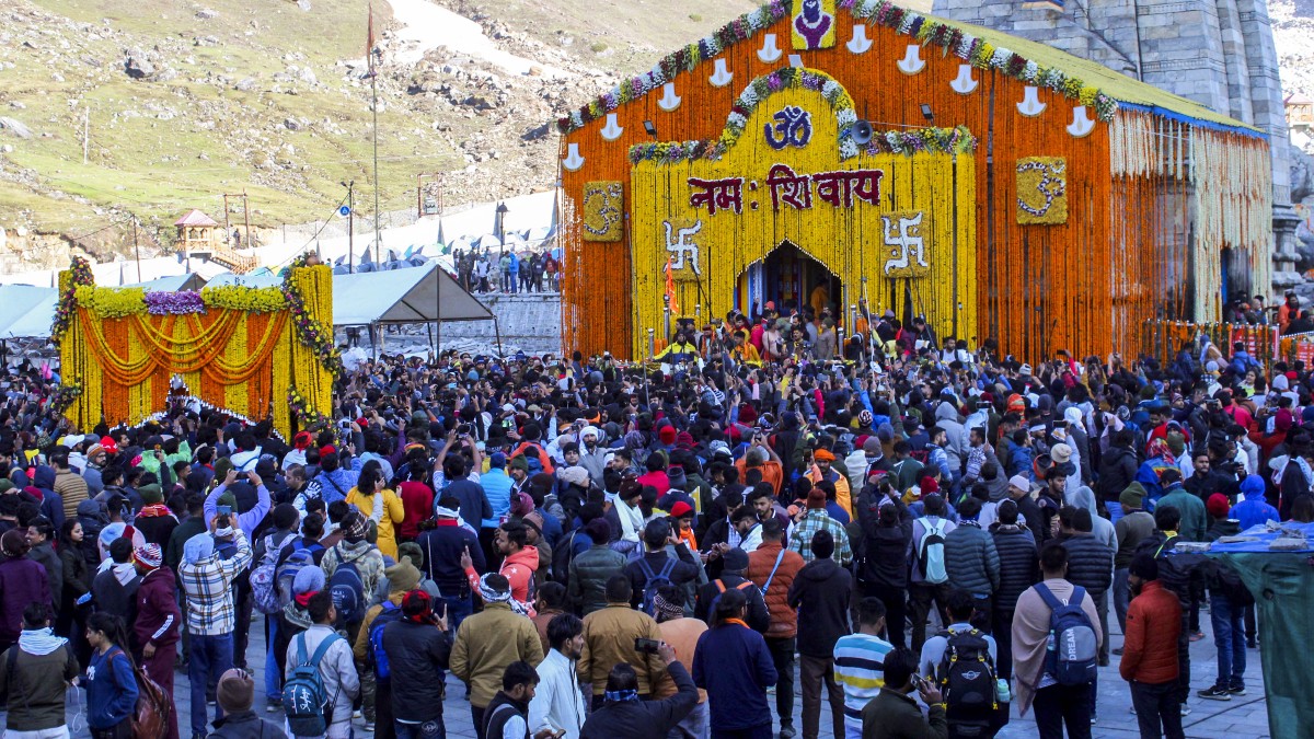 भोलेनाथ के भक्तों ने रचा इतिहास, 18 दिन में 5 लाख लोग केदारनाथ धाम पहुंचे