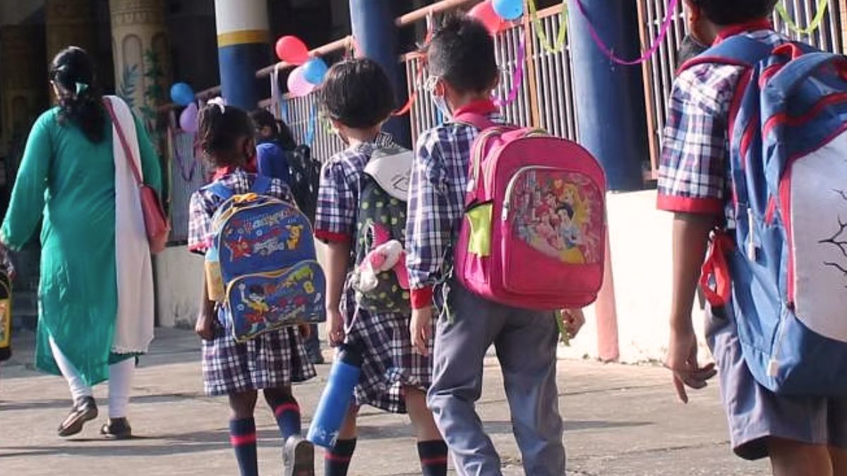 Delhi School में EWS के तहत कराना है बच्चे का एडमिशन, तो जानें कितनी