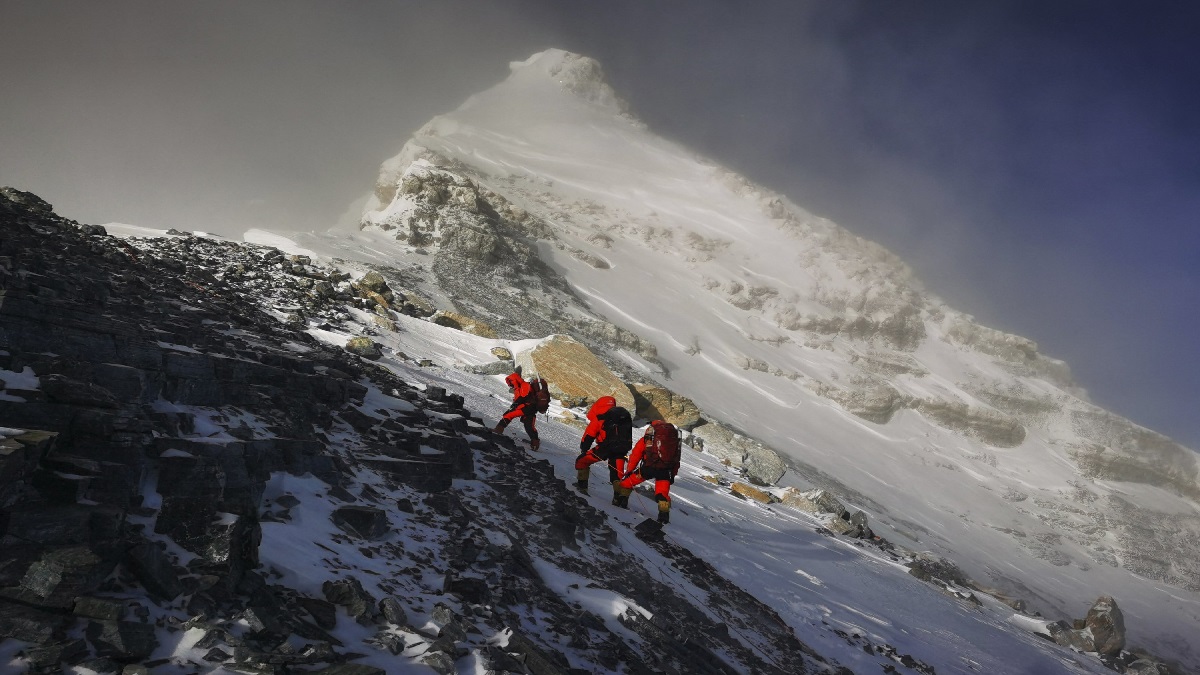 नेपाली मूल की महिला पर्वतारोही के कारनामे से पूरी दुनिया में मचा धमाल, कर दिया कमाल