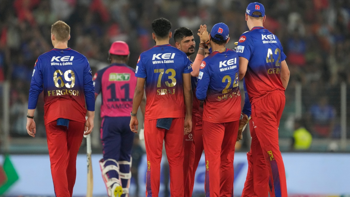RCB का 17वें साल भी टूटा IPL खिताब जीतने का सपना, एलिमिनेटर मैच में मिली 4 विकेट से मात