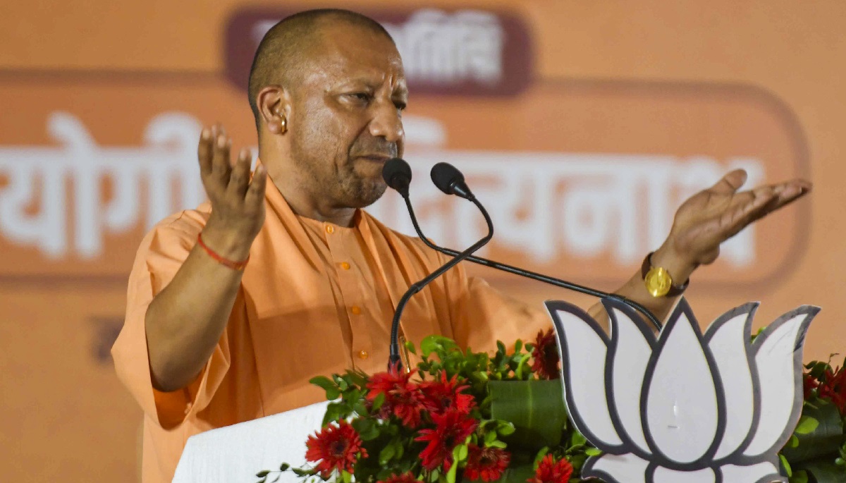 ‘कांग्रेस और RJD में औरंगजेब की आत्मा घुस गई है’, छपरा में गरजे योगी आदित्यनाथ