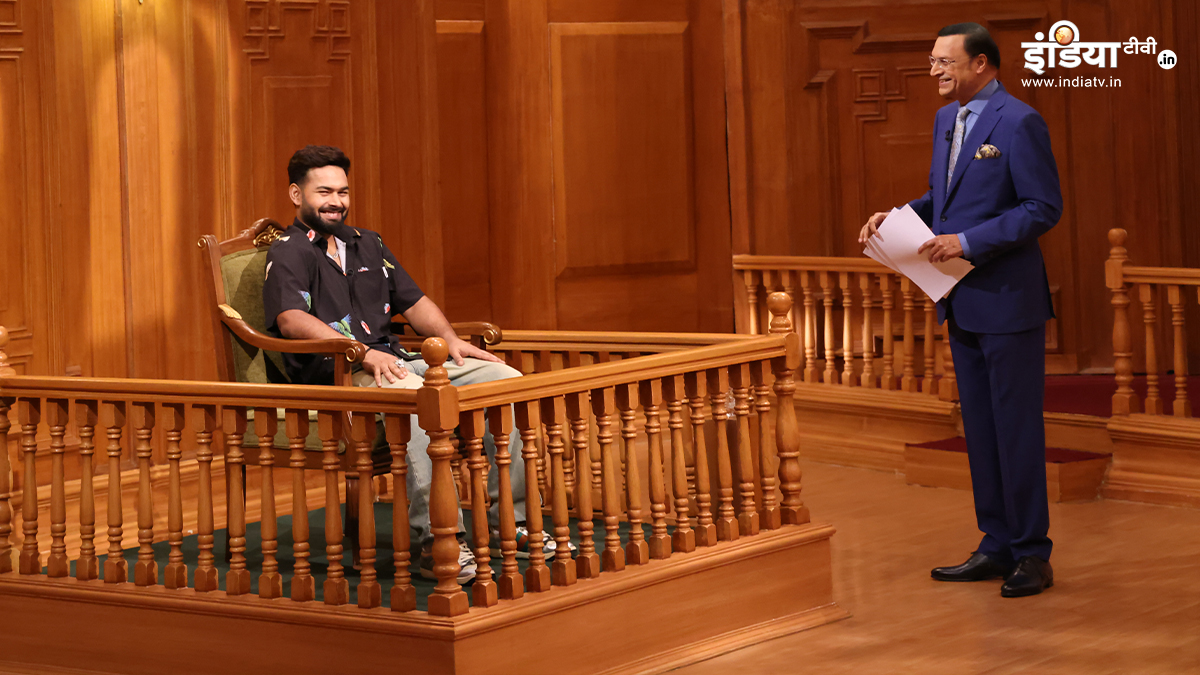 डॉक्टरों के मना करने के बावजूद मैदान पर खेलने पहुंच गए थे ऋषभ पंत, आप की अदालत में सुनाया दिलचस्प किस्सा