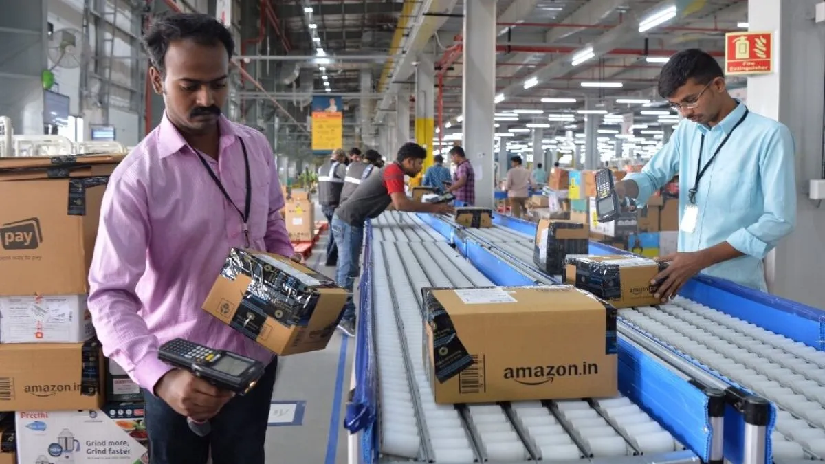 आरोप! Amazon में कर्मचारियों को दिलाई गई कसम, 'जब तक काम पूरा न हो No टॉयलेट, No वाटर ब्रेक' amazone- India TV Hindi