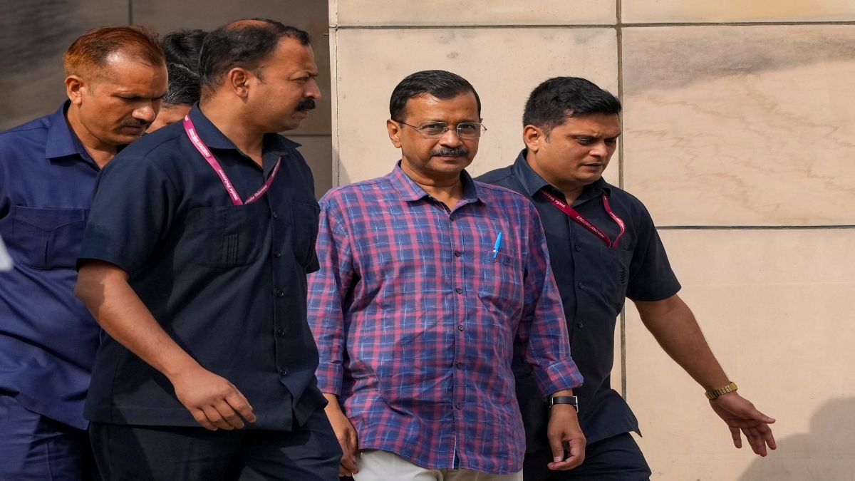 दिल्ली शराब घोटाला कांड: आखिरकार सीएम केजरीवाल ने किया सरेंडर, कोर्ट ने 5 जून तक भेजा जेल
