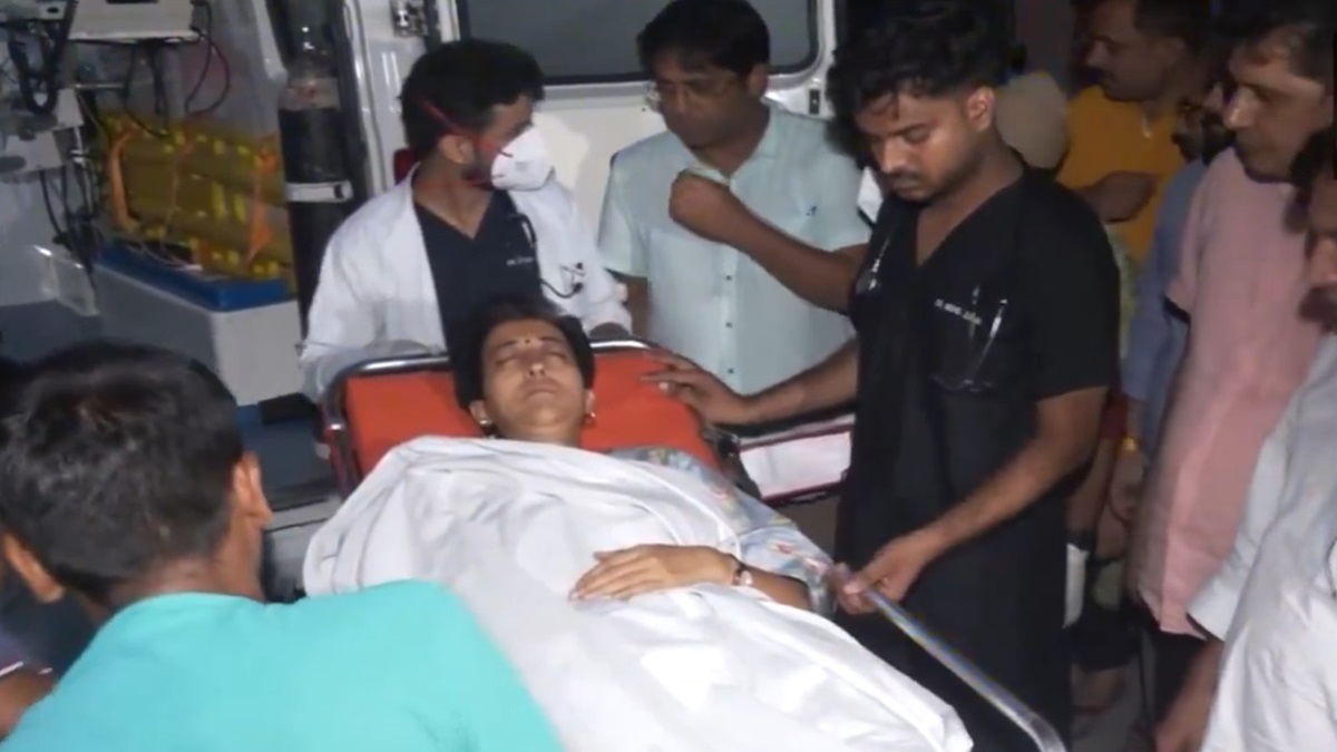 5 दिन से भूख हड़ताल पर बैठीं आतिशी की तबीयत बिगड़ी, देर रात अस्पताल में कराया भर्ती