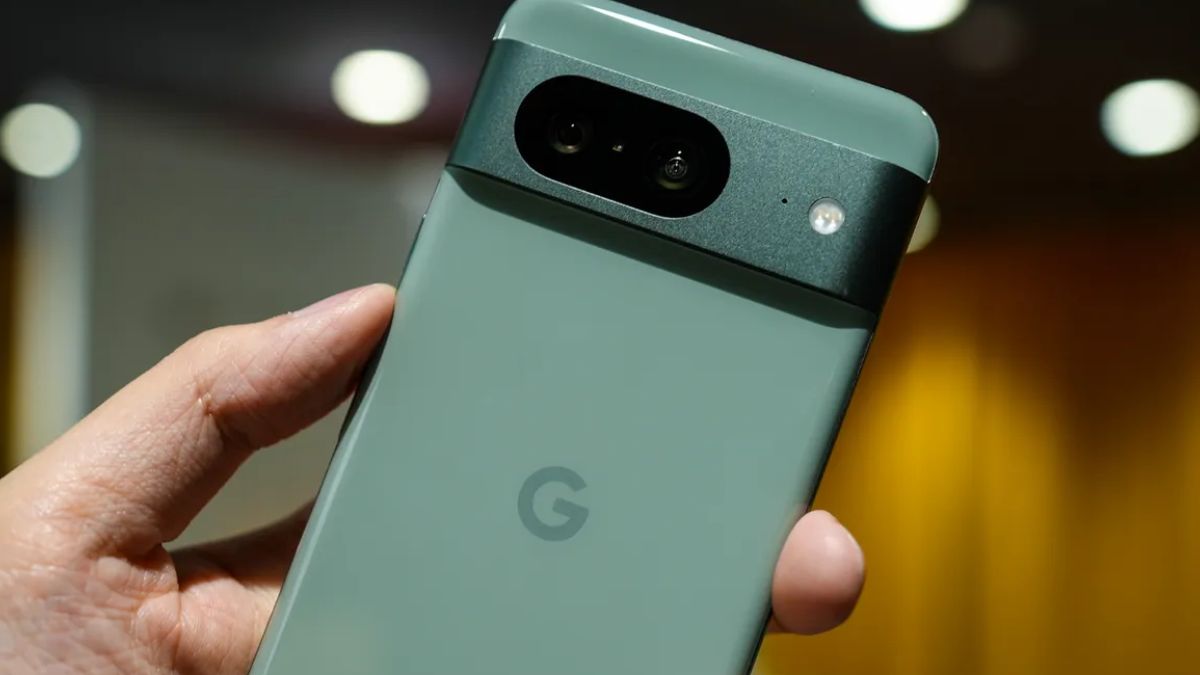 Best Camera फोन Google Pixel 8 के दाम में बड़ी कटौती, झटपट उठा लें डिस्काउंट ऑफर का फायदा