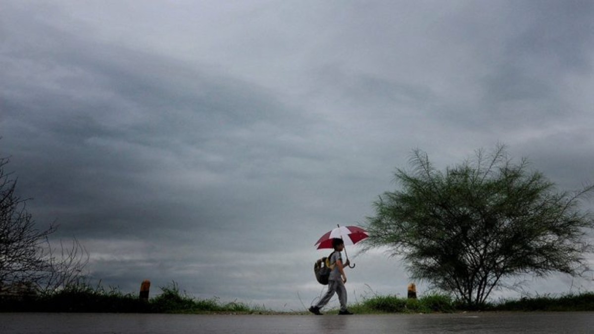 कितने दिन और झुलसाएगी गर्मी, दिल्ली-NCR समेत इन राज्यों में कब होगी बारिश? मौसम विभाग ने दी गुड न्यूज