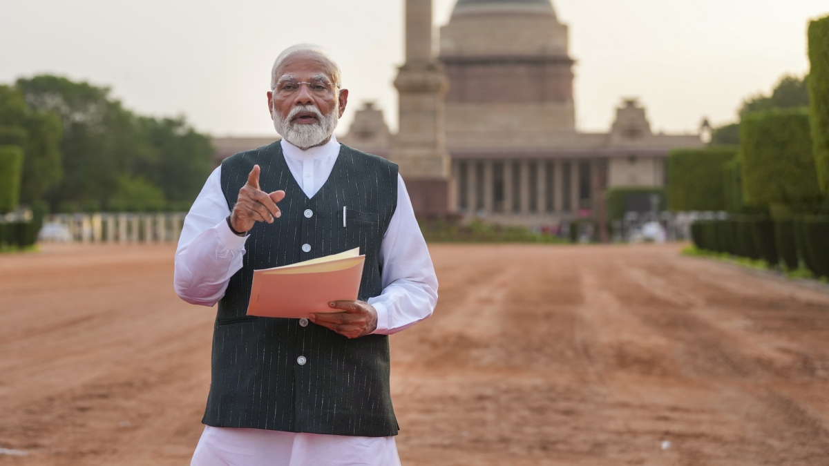 Narendra Modi Oath Ceremony: आज तीसरी बार प्रधानमंत्री की शपथ लेंगे नरेंद्र मोदी, देश के शहीदों को किया नमन