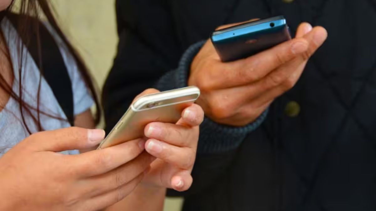 Phone Cloning का खतरनाक खेल, मिले एक ही IMEI नंबर वाले डेढ़ लाख नकली फोन