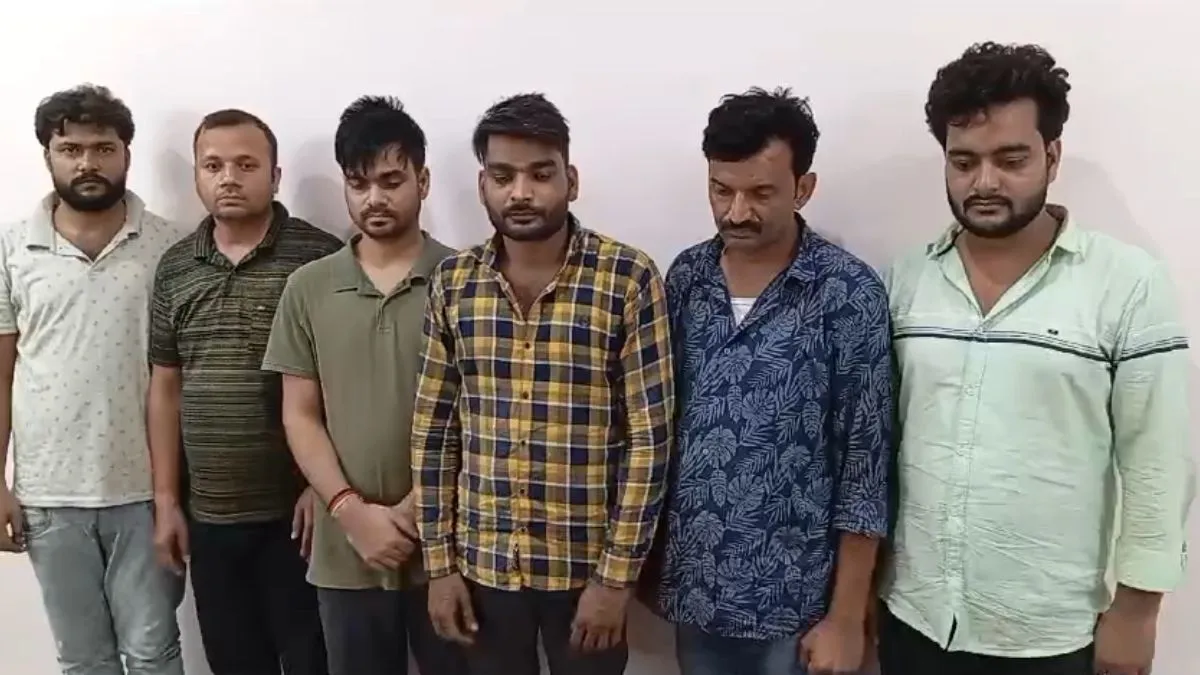 आखिर कैसे अलग-अलग 2 ग्रुप ने रची RO/ARO पेपर लीक की कहानी, कैसे पहुंचे इन तक एसटीएफ के हाथ? पकड़े गए आरोपी- India TV Hindi
