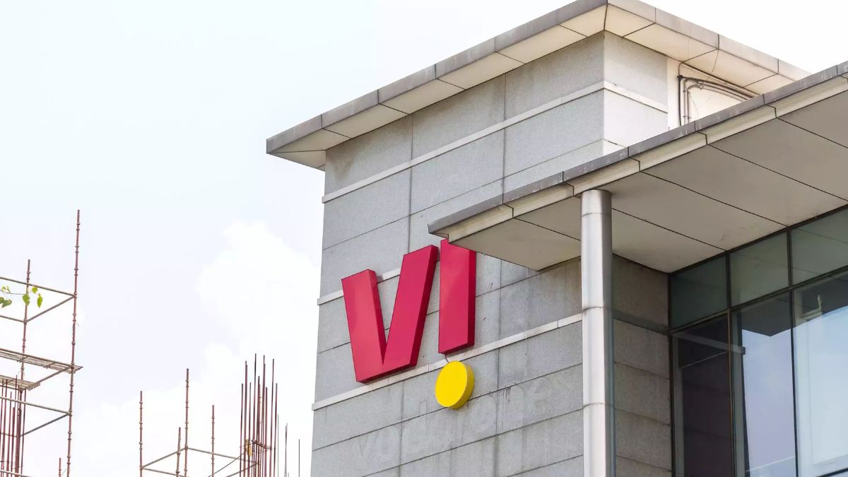 करोडों यूजर्स को झटका, 4 जुलाई से महंगे होंगे Vodafone-Idea के प्लान, जानें नई दरें