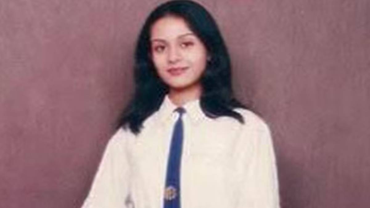 करियर के पीक पर ना छोड़ती इंडस्ट्री तो आज सुपरस्टार होती ये एक्ट्रेस, शादी कर बन गई परफेक्ट वाइफ, पहचाना?