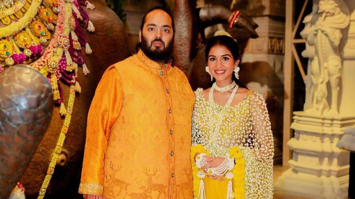 अनंत अंबानी-राधिका मर्चेंट की शादी के मेहमानों को मिलेगा सुपर लग्जरी ट्रीटमेंट, 100 प्राइवेट जेट और 3 फाल्कन-2000 विमान करेंगे स्वागत