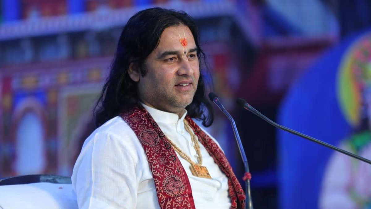 कांवड़ यात्रा नेमप्लेट विवाद में कूदे देवकीनंदन ठाकुर, मक्का का उदाहरण देते हुए दिया बड़ा बयान