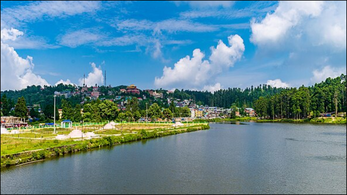Darjeeling’s Mirik Hill Station is built by combining Munnar and Nainital, you will go crazy after seeing its beauty.