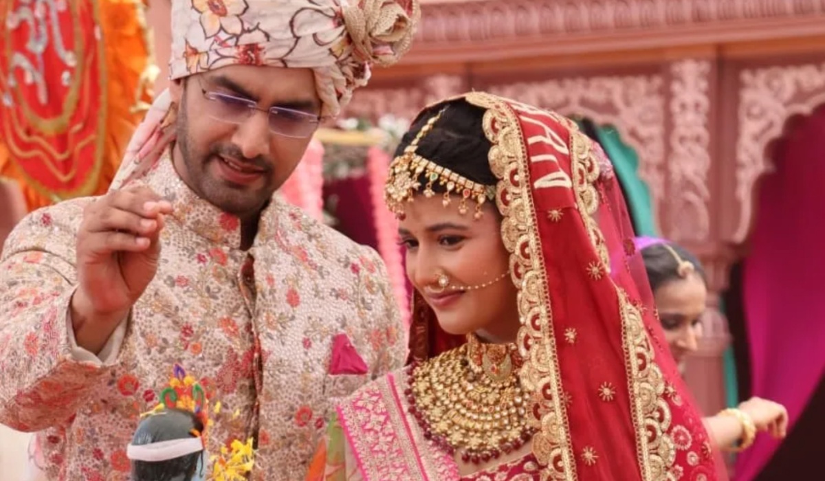 Yeh Rishta Kya Kehlata Hai में अभिरा-अरमान के प्यार को लगेगी नजर, घर वापसी पर होगा ड्रामा