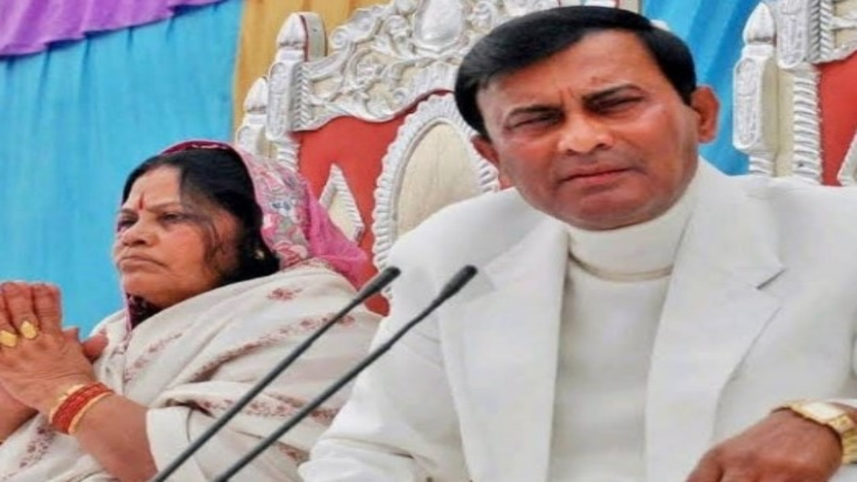 Hathras Stampede: बढ़ सकती हैं सूरजपाल की मुश्किलें, तीन आरोपी गिरफ्तार, सामने आईं चौंंकाने वाली बातें