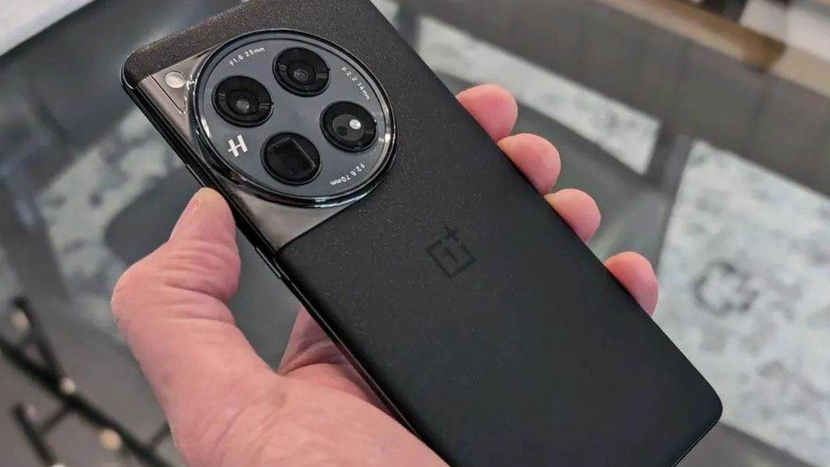 OnePlus 12 की कीमत में बड़ी गिरावट, Prime Day Sale में मिलेगा गजब का ऑफर OnePlus 12 की कीमत में बड़ी गिरावट, Prime Day Sale में मिलेगा गजब का ऑफर