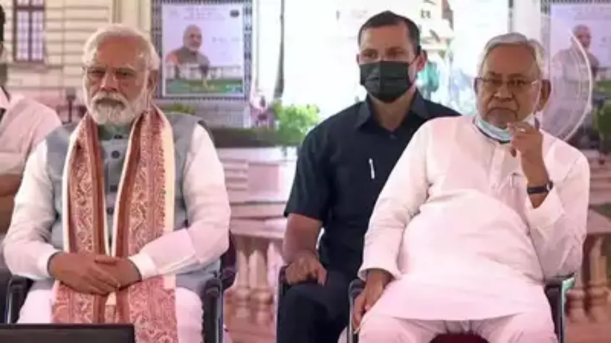 बिहार को विशेष राज्य का दर्जा नहीं, लालू ने मांगा नीतीश से इस्तीफा, जदयू ने कह दी ये बड़ी बात pm modi and cm nitish kumar- India TV Hindi