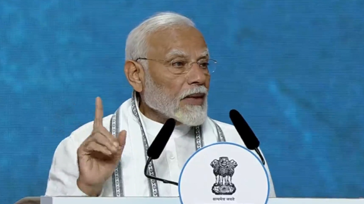 ‘महाराष्ट्र के पास समृद्ध भविष्य का सपना, देश की जनता चाहती है तेज विकास,’ मुंबई में बोले पीएम मोदी