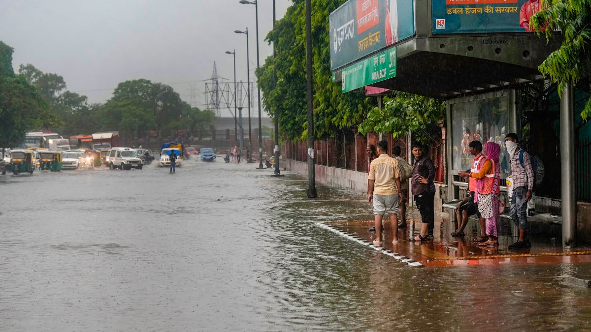 कहीं झमाझम बारिश तो कहीं रूठ गया मॉनसून! जानिए, क्या है मौसम का लेटेस्ट अपडेट