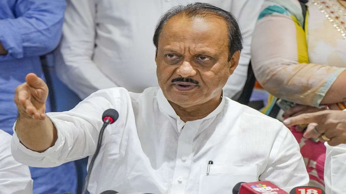 महाराष्ट्र में महायुति से अलग होंगे अजित पवार? जानिए किस बयान से गहराया सस्पेंस