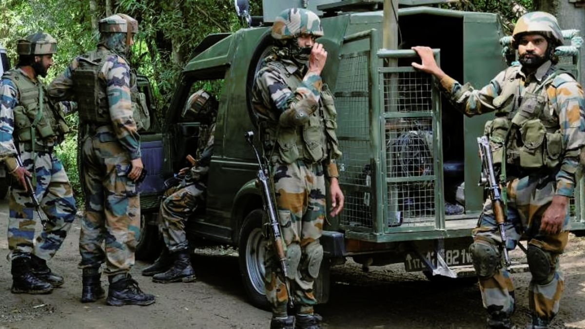 पाकिस्तान की तरफ से कश्मीर में घुसपैठ की कोशिश नाकाम, एक जवान घायल, सर्च ऑपरेशन जारी