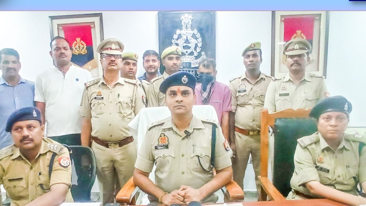 पत्नी की हत्या कर अलग-अलग जगह फेंके लाश के टुकड़े, पुलिस को चकमा देने की कोशिश में हुई ये गलती