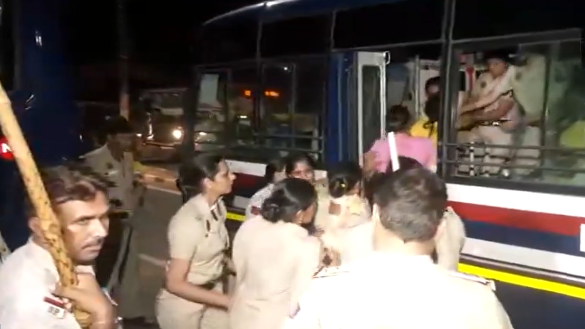 दिल्ली: अब इस इलाके में सैकड़ों घरों पर बुलडोजर चलने का खतरा, विरोध कर रहे लोग पुलिस की हिरासत में
