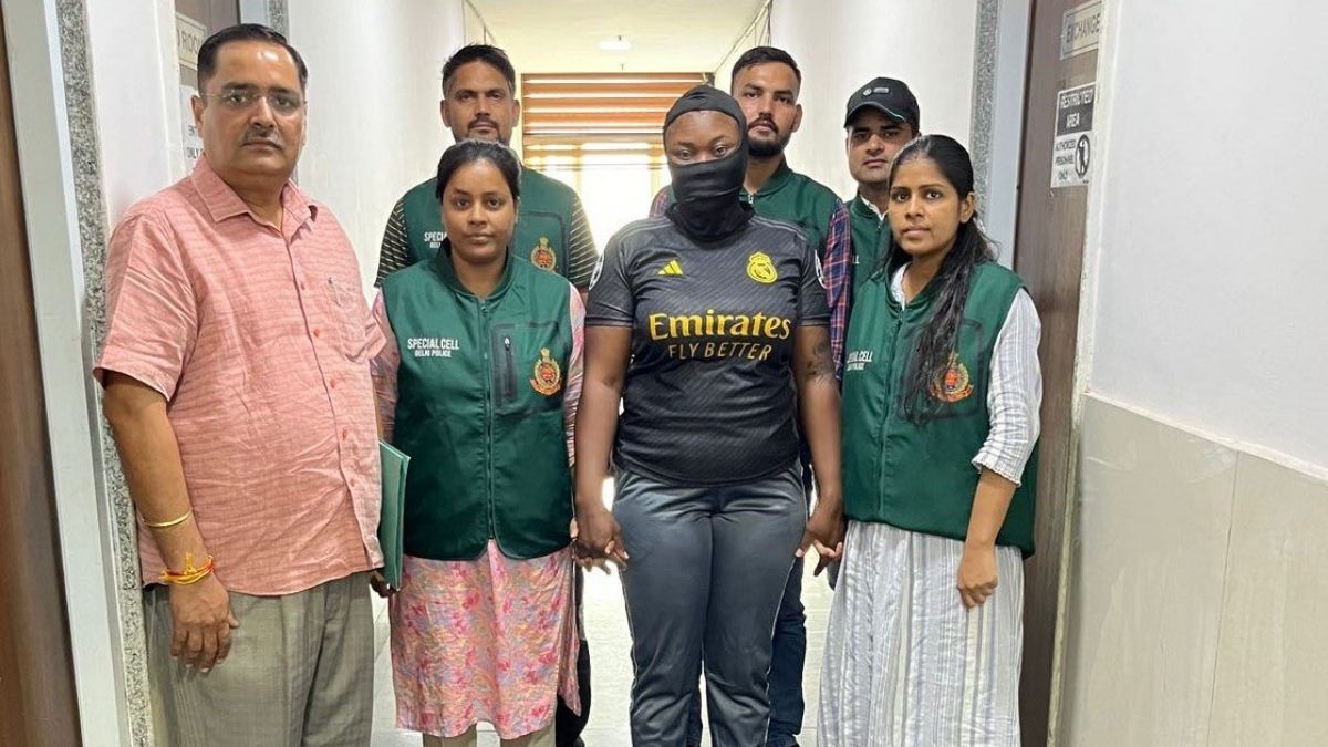 15 करोड़ रुपये की ड्रग्स के साथ स्मगलर अरेस्ट, तस्करी के लिए अपनाती थी ये शातिर तरीका