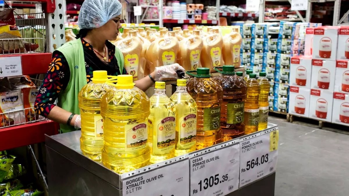 Edible Oil Prices : सरसों, मूंगफली और सोयाबीन समेत कई तेलों की कीमतों में उछाल, जानिए लेटेस्ट भाव