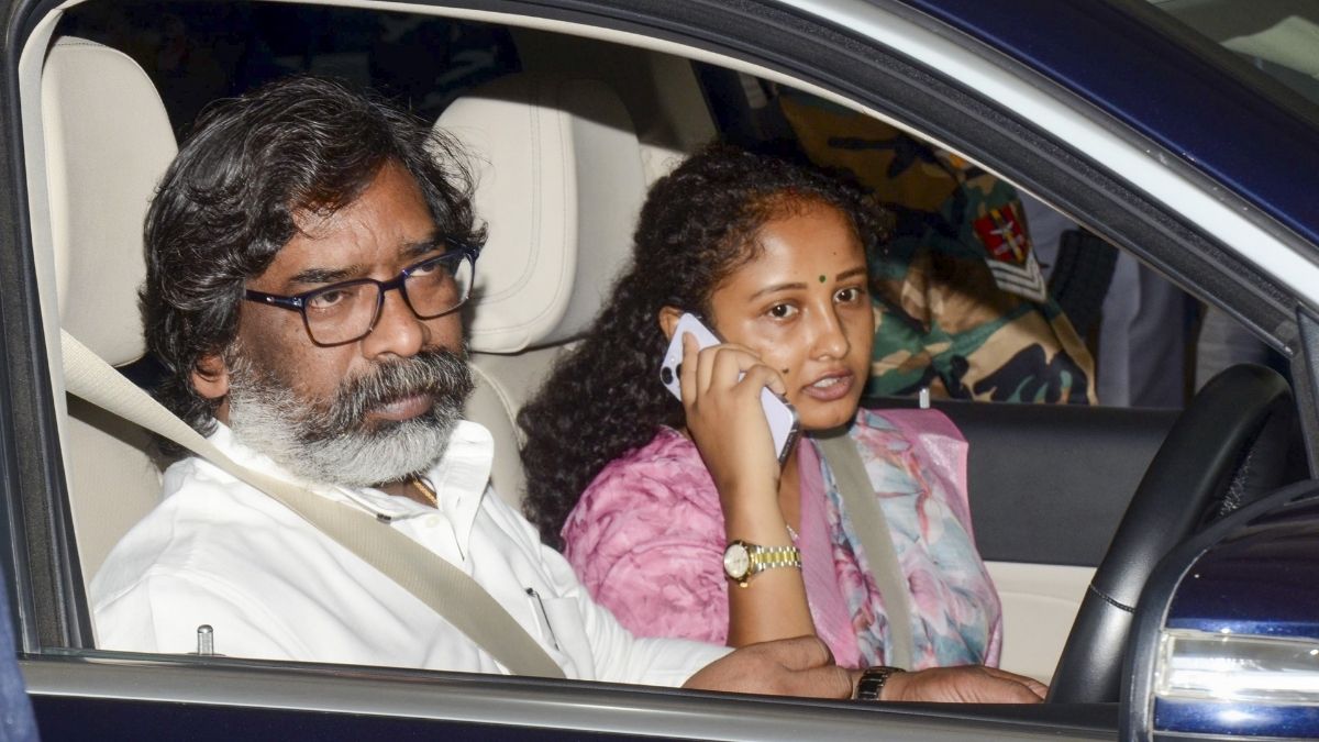 18 अगस्त को महिलाओं के खाते में आएंगे इतने रुपये, CM सोरेन जारी करेंगे ‘मंईयां योजना’ की पहली किस्त 18 अगस्त को महिलाओं के खाते में आएंगे इतने रुपये, CM सोरेन जारी करेंगे ‘मंईयां योजना’ की पहली किस्त