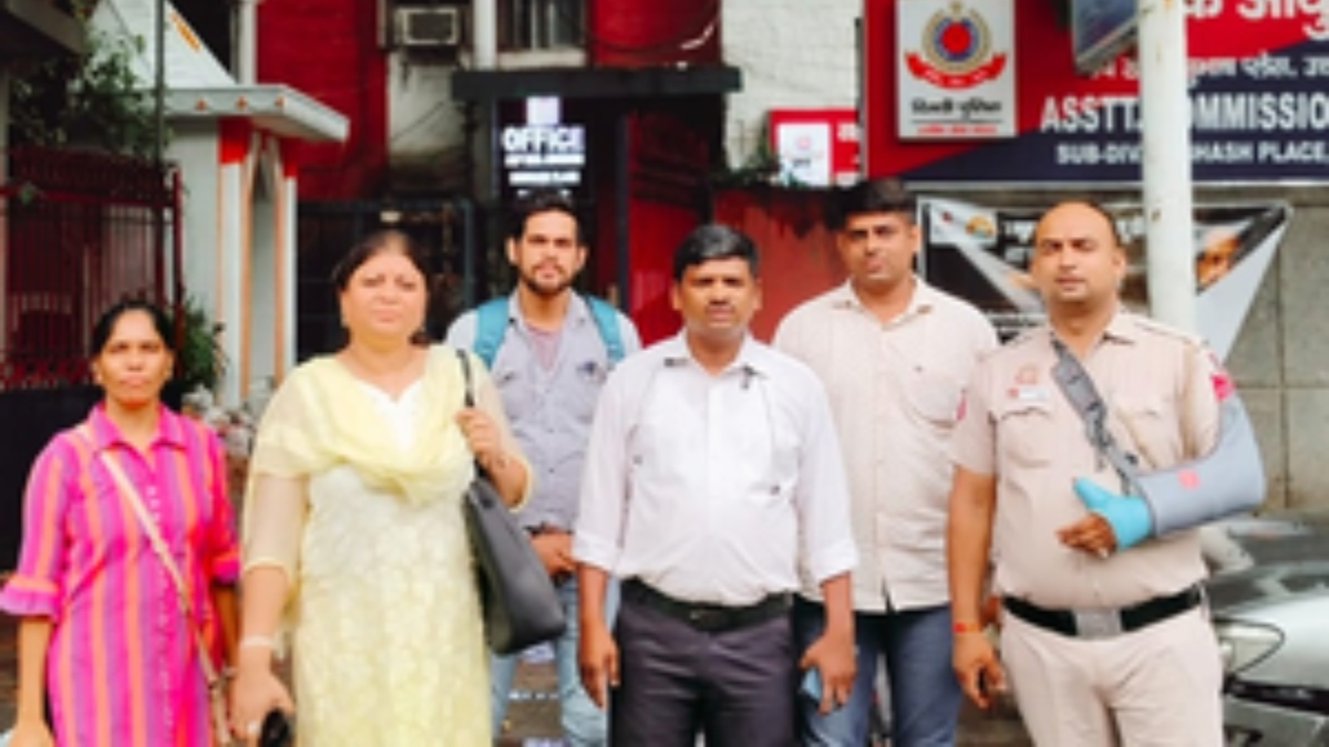 10 साल पहले परिवार से बिछड़ गया था युवक, मिलते ही खुशी से रो पड़े माता-पिता