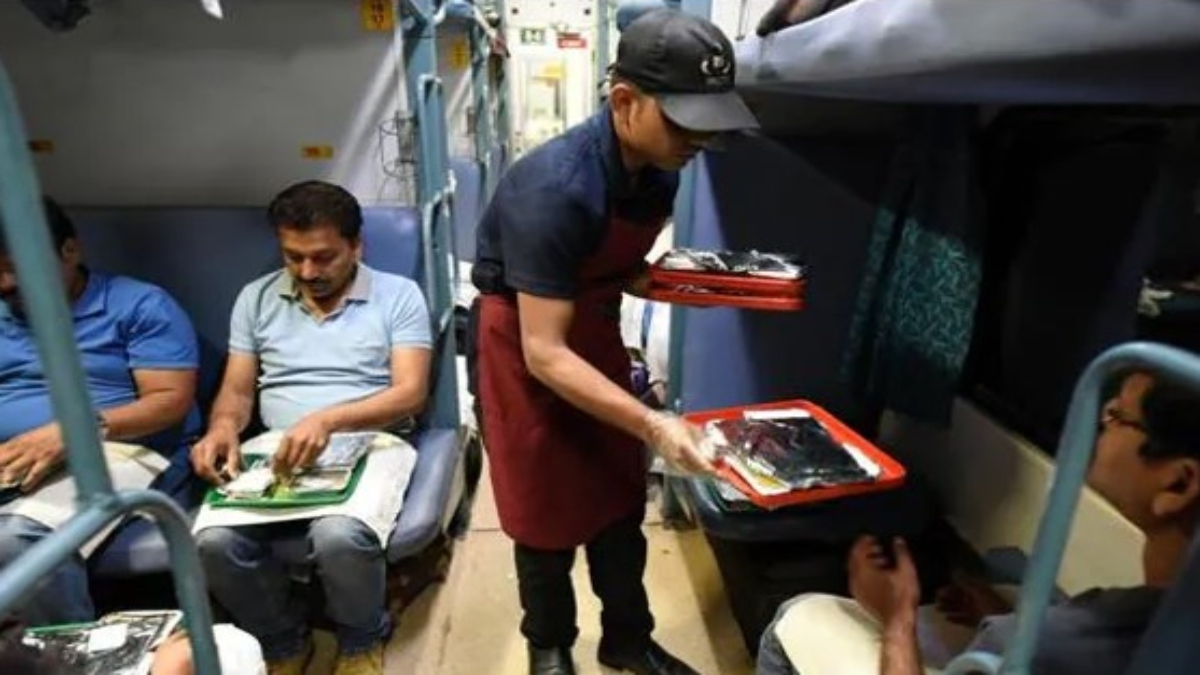 कांग्रेस का केंद्र सरकार पर बड़ा आरोप-‘रेलवे को बर्बाद कर दिया’, IRCTC ने दिया करारा जवाब