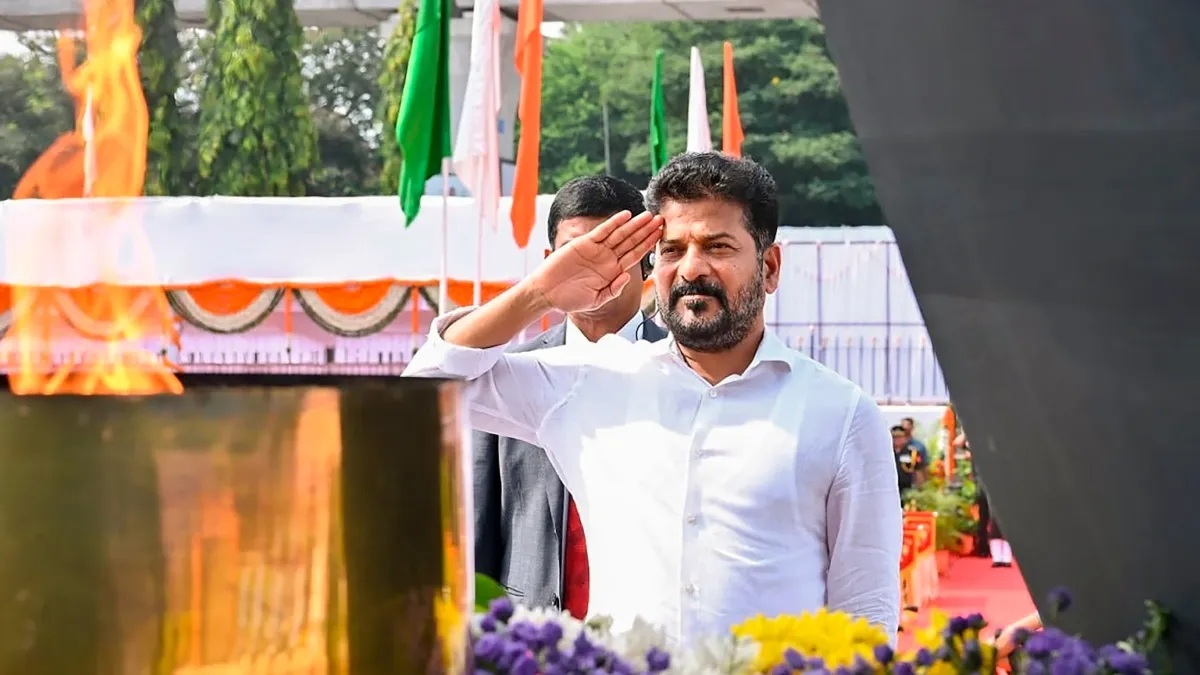 तेलंगाना के लिए वित्तीय सहायता पर क्या बोले CM रेड्डी? BRS पर साधा निशाना रेवंत रेड्डी- India TV Hindi