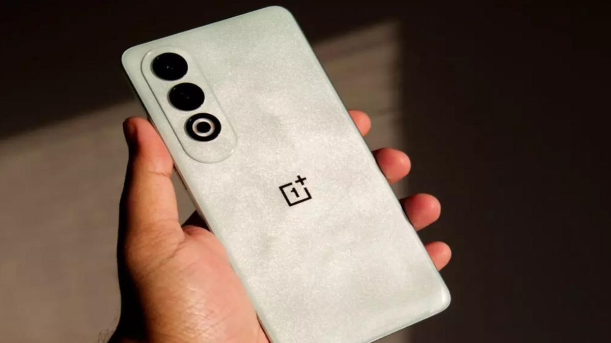 OnePlus Nord CE4 को सस्ते में खरीदने का मौका, फेस्टिव सीजन में मिल रहा है बंपर डिस्काउंट