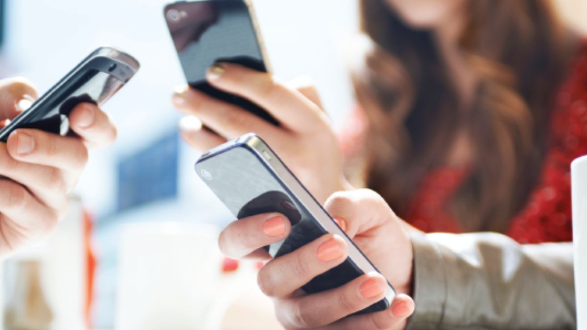 TRAI ने करोड़ों मोबाइल यूजर्स को दी बड़ी राहत, अब इस दिन से लागू होगा नया नियम