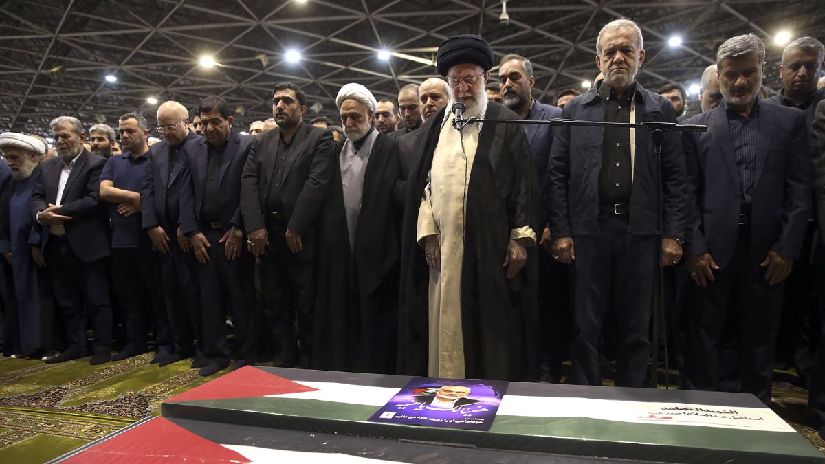 Iran’s Supreme Leader Khamenei offered Namaz-e-Janaza on the death of Hamas Chief Haniyeh, wounds received from Israel became fresh.