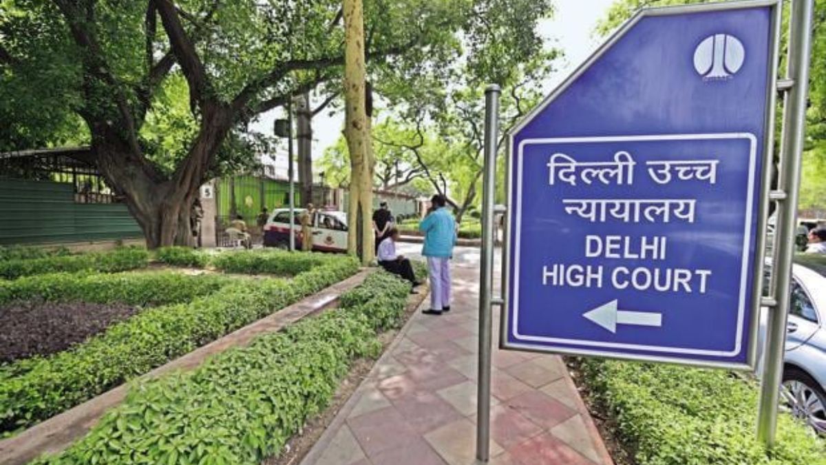 दिल्ली हाई कोर्ट ने छेड़छाड़ के तीन आरोपियों के खिलाफ दर्ज FIR की रद्द, 150 पौधे लगाने की रखी शर्त; जानें पूरा मामला