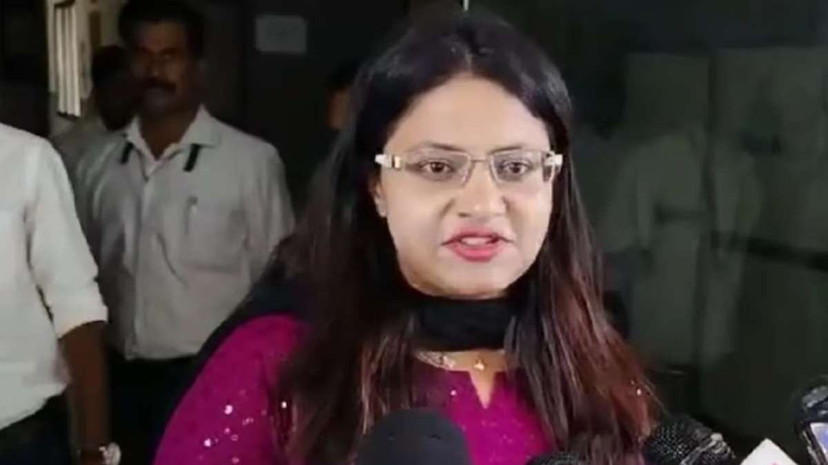 पूजा खेडकर को दिल्ली हाई कोर्ट से मिली बड़ी राहत, गिरफ्तारी से अंतरिम राहत 5 सितंबर तक बढ़ी
